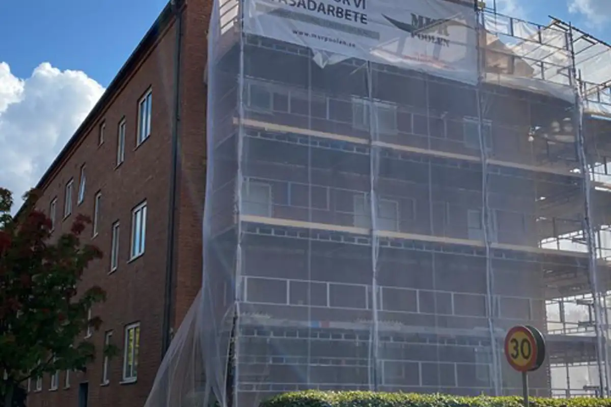 Uppfräschning av fasad på Brf. Tunnan